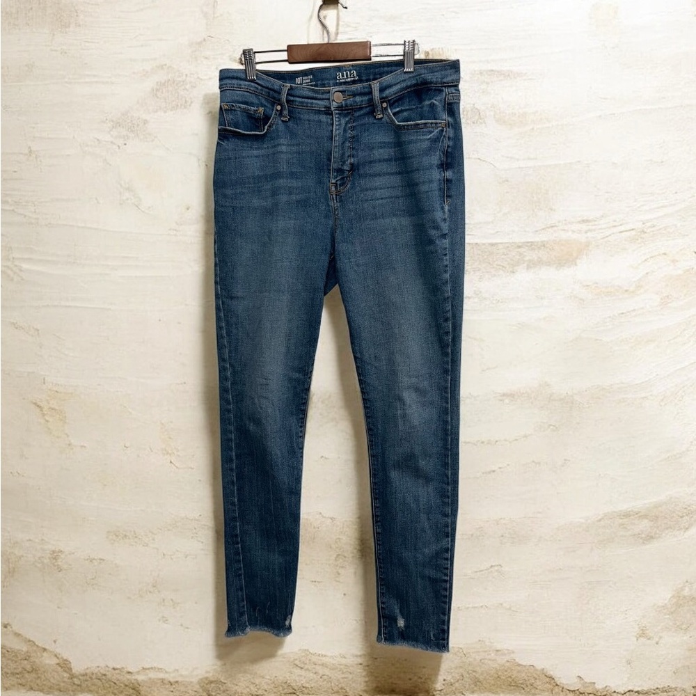a.n.a Women’s Distressed High Rise Skinny Denim Jeans Size 10 Tall Raw Hem